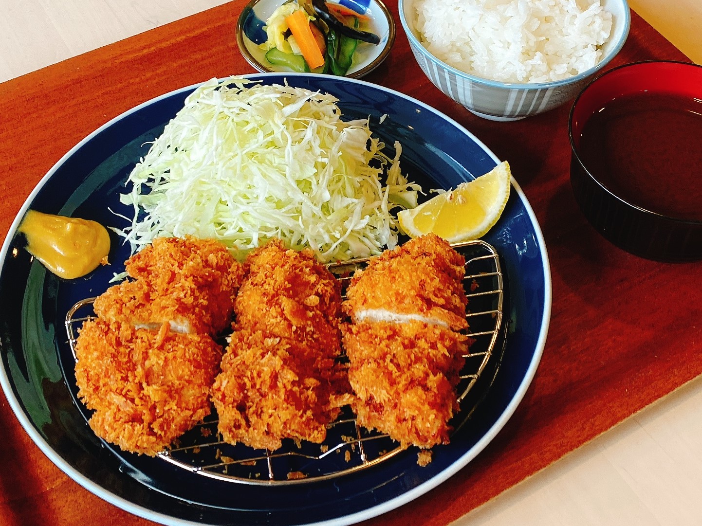 国産鶏ムネ肉使用 チキンかつ定食